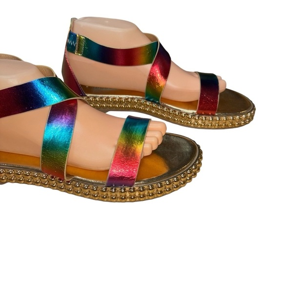 Bamboo Women's Size 10 Strappy Sandals Rainbow Iridescent Buckle Closure Flats - Picture 7 of 10
